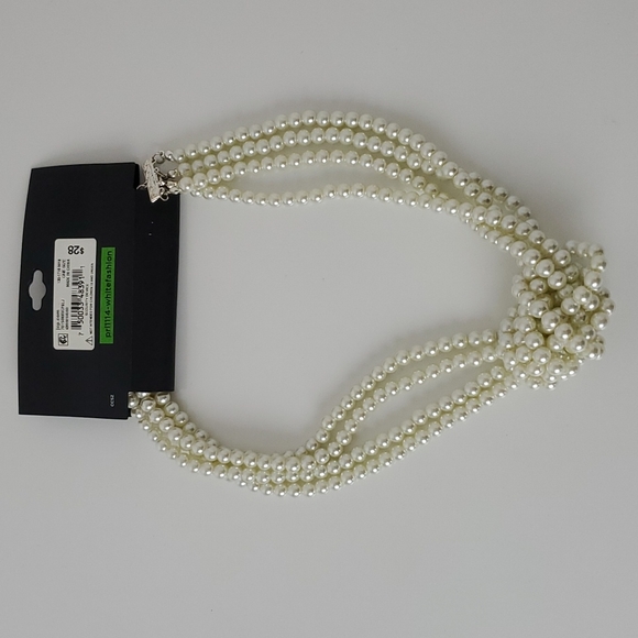 Vieste Faux Pearl Knot Necklace - Picture 3 of 17